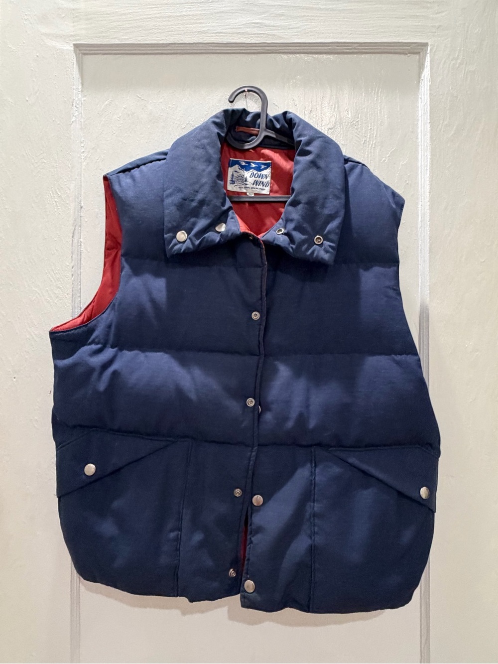 VINTAGE Navy Puffer Vest-down